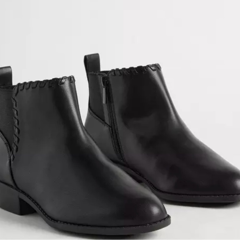 NWT Torrid Whipstitch Ankle Bootie